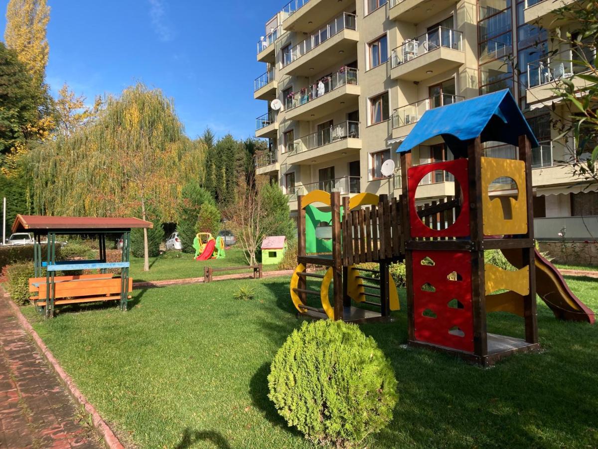 Botanica Prime Apartment Varna Bagian luar foto