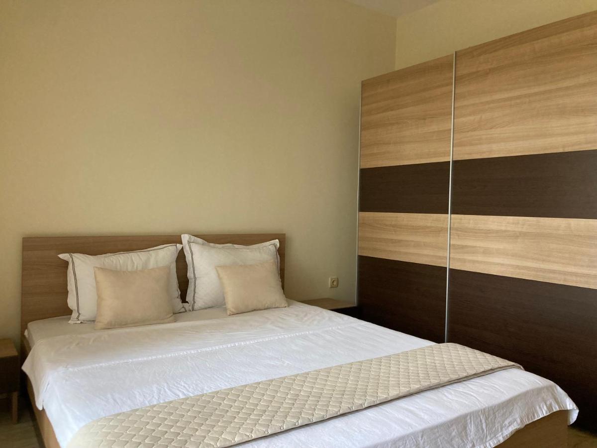 Botanica Prime Apartment Varna Bagian luar foto